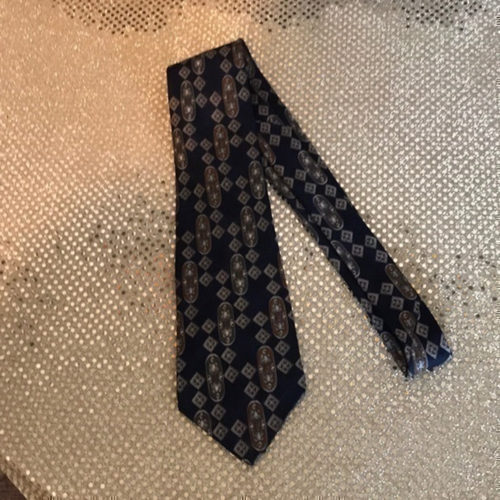 Henry Grethel tie